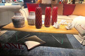 Tavolino da Salotto in Legno con Gamba in Vetro - immagine 2