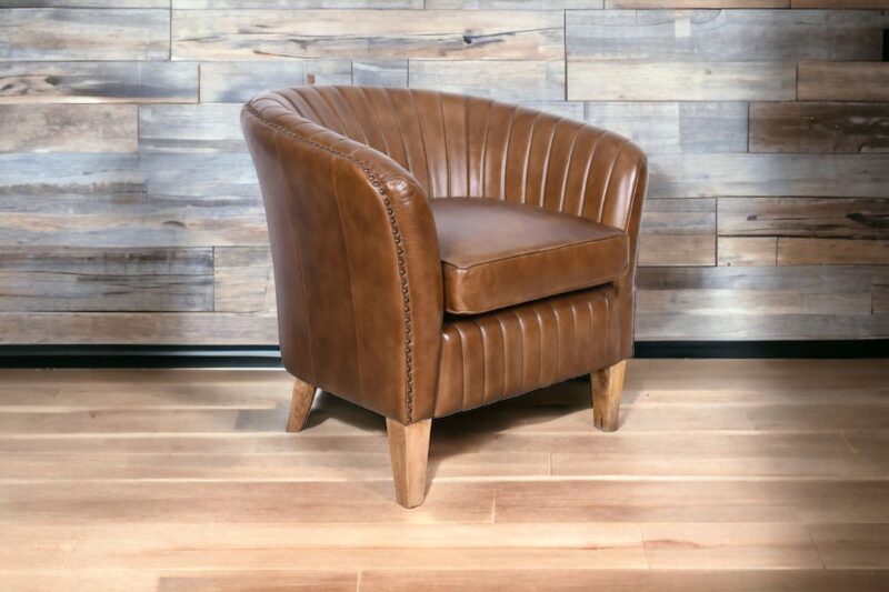 Poltroncina in pelle