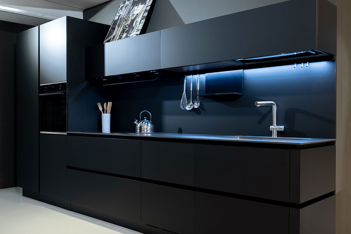 DIN25500-HDR